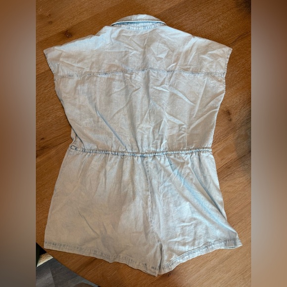 Boutique Denim Romper - Picture 4 of 4